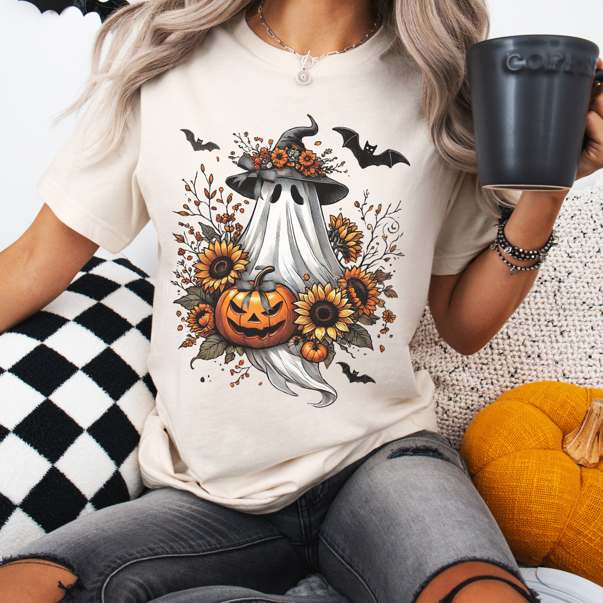 Vintage Boho Halloween Ghost Comfort Colors T-Shirt – Sunflowers & Bows – Cute Fall Ghost Shirt for Autumn Lovers