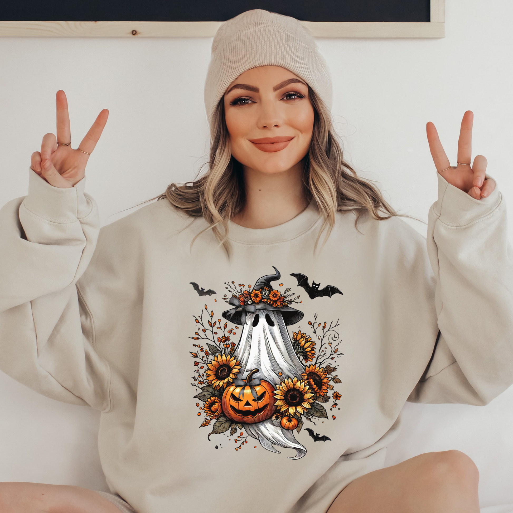 Vintage Boho Halloween Ghost Sweatshirt – Sunflowers & Bows – Cozy Fall Ghost Pullover for Autumn Lovers